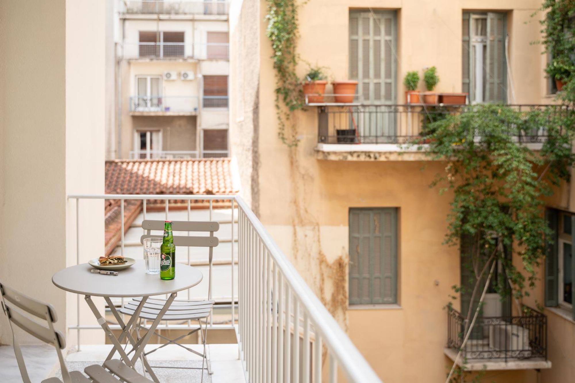 Mooeve Exarchia Apartment Athens Luaran gambar